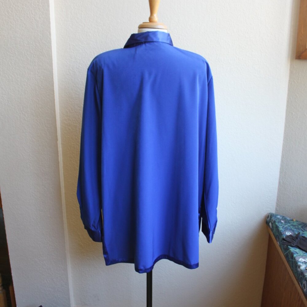 Never Worn Vintage Y2K christie jill womens Dressy Blue Satin Rosette blouse 2X - Picture 3 of 4